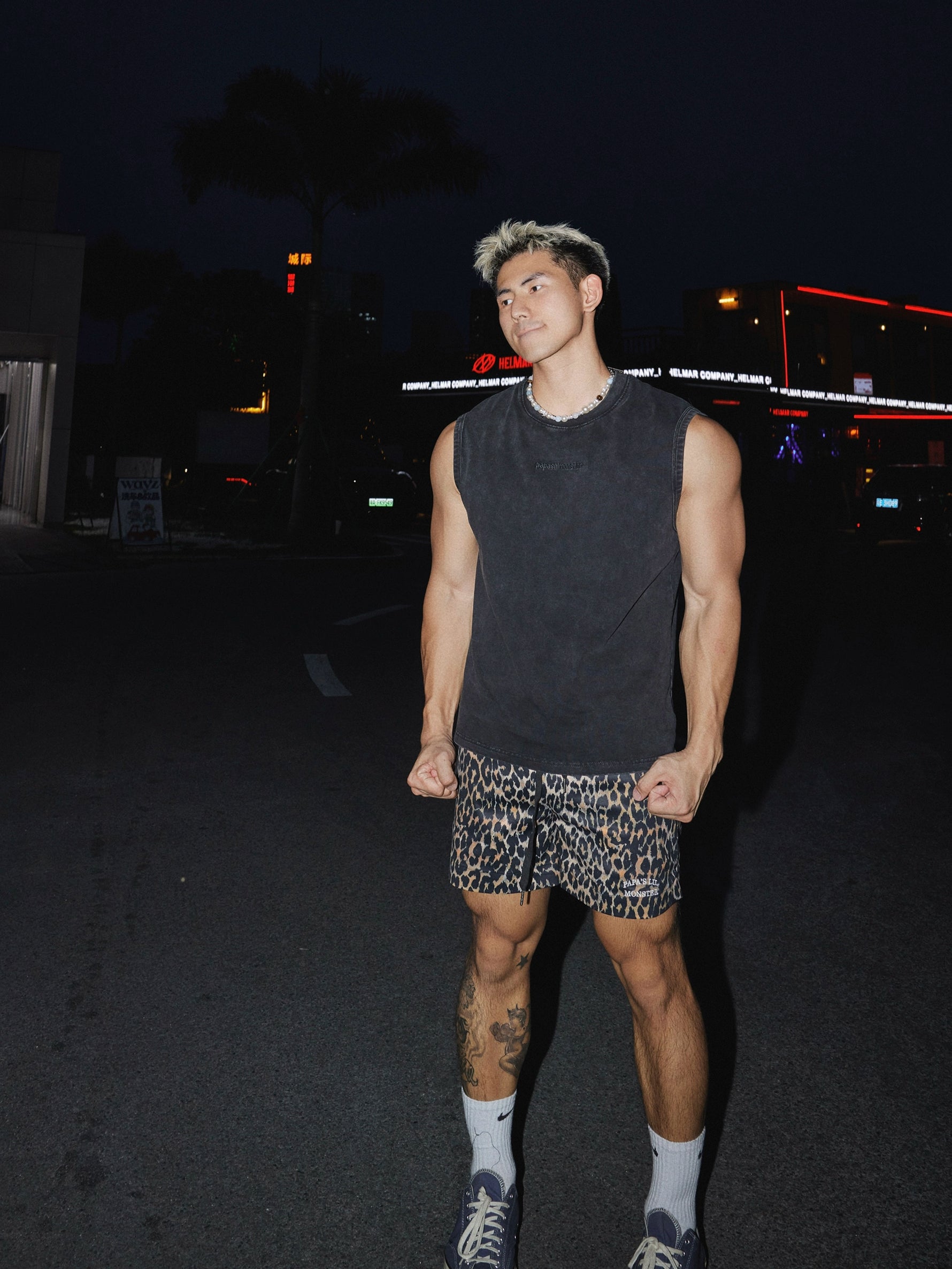 O1CN01moUGDi1EHoZyXytTj