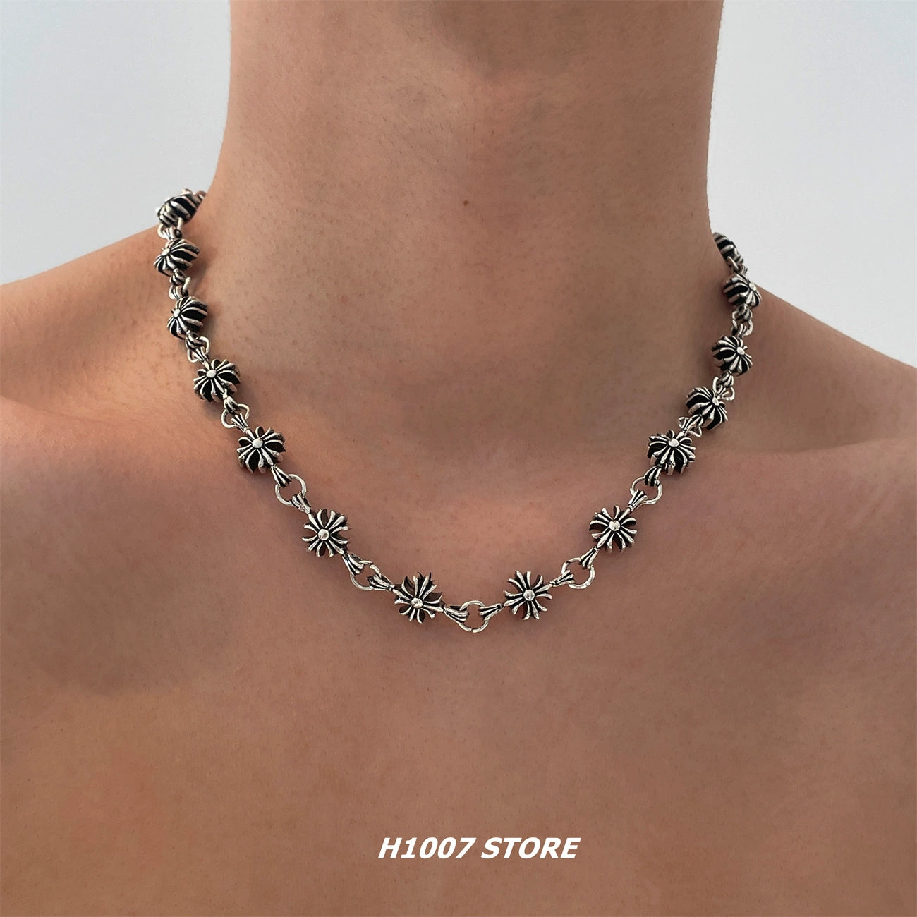 Collier Pendentif Croix Florale 