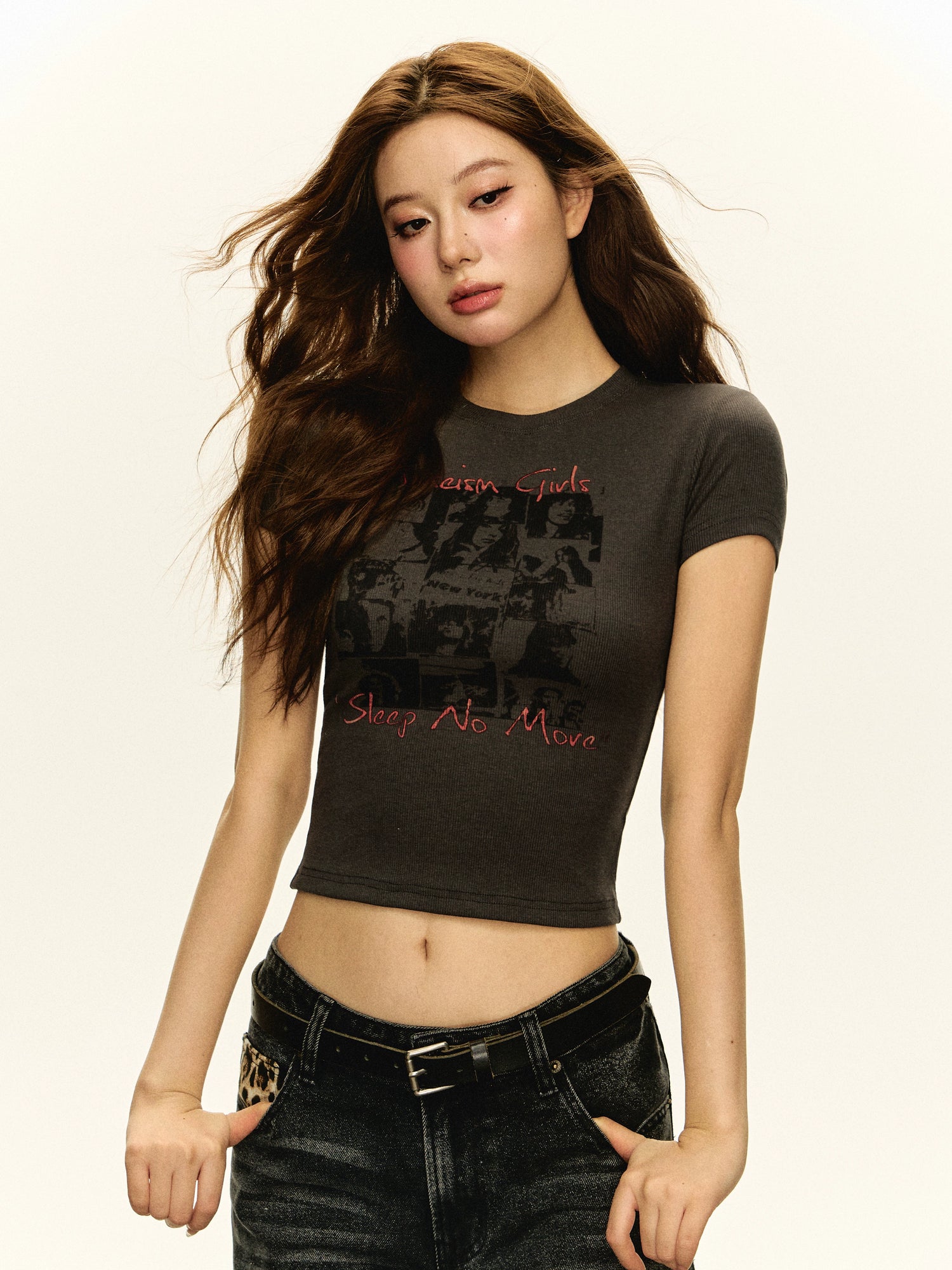 Retro Grafik Dar Kesim Kısa Kollu Üst 