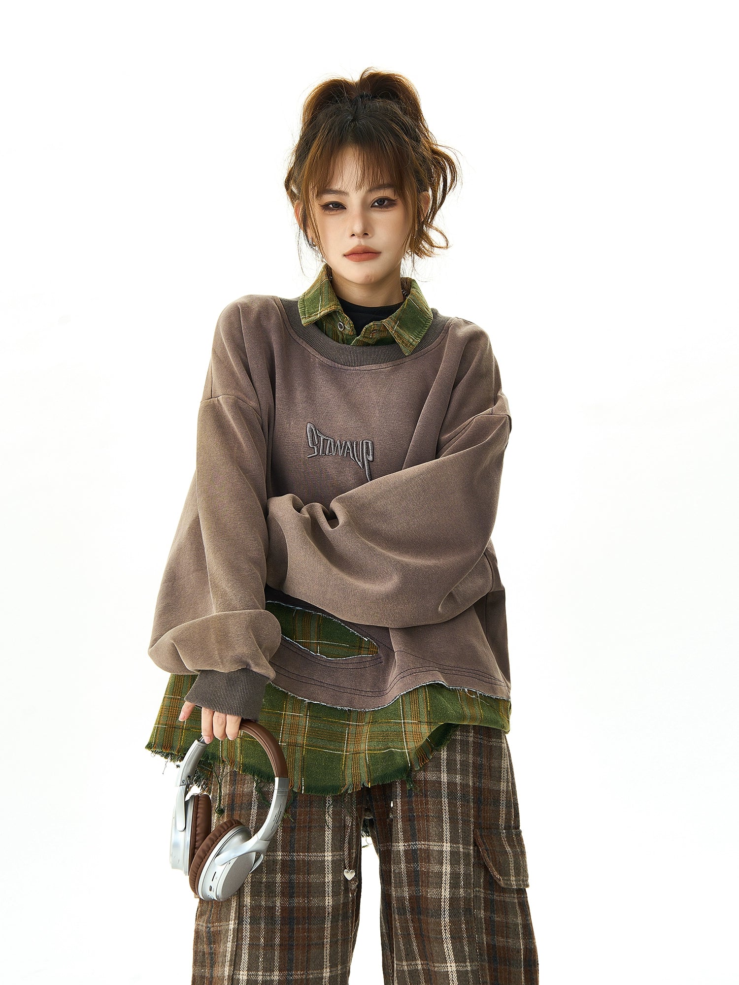 Conjunto de Moletom Desgastado com Recorte de Xadrez Retrô 